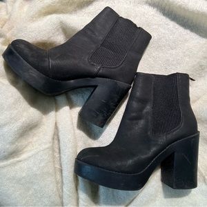 H&M - Black Chunky Platform Ankle Boots